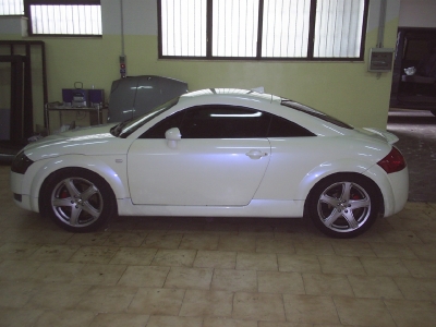 Audi TT bianca